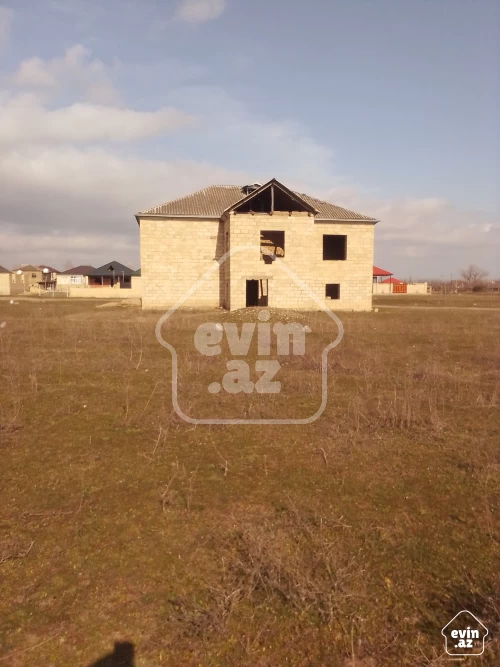 For sale Old building
                                                1200 m²,
                                                Khudat ş.
 (8/9)