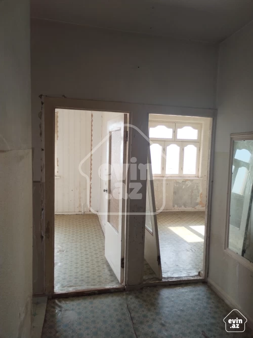 For sale Old building
                                                75 m²,
                                                Ahmedli m/s  (11/15)