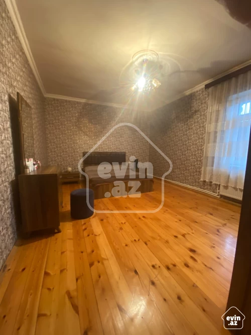 For sale House / villa
                                                750 m²,
                                                Buzovna  (15/17)