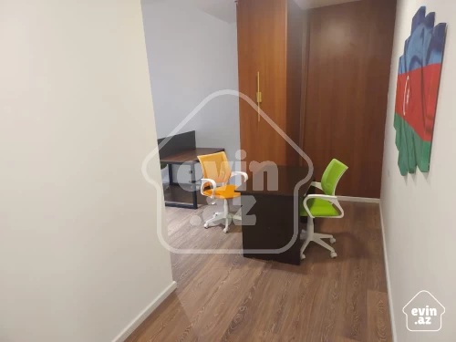 Rent Office
                                                130 m²,
                                                Khatai m/s  (5/11)