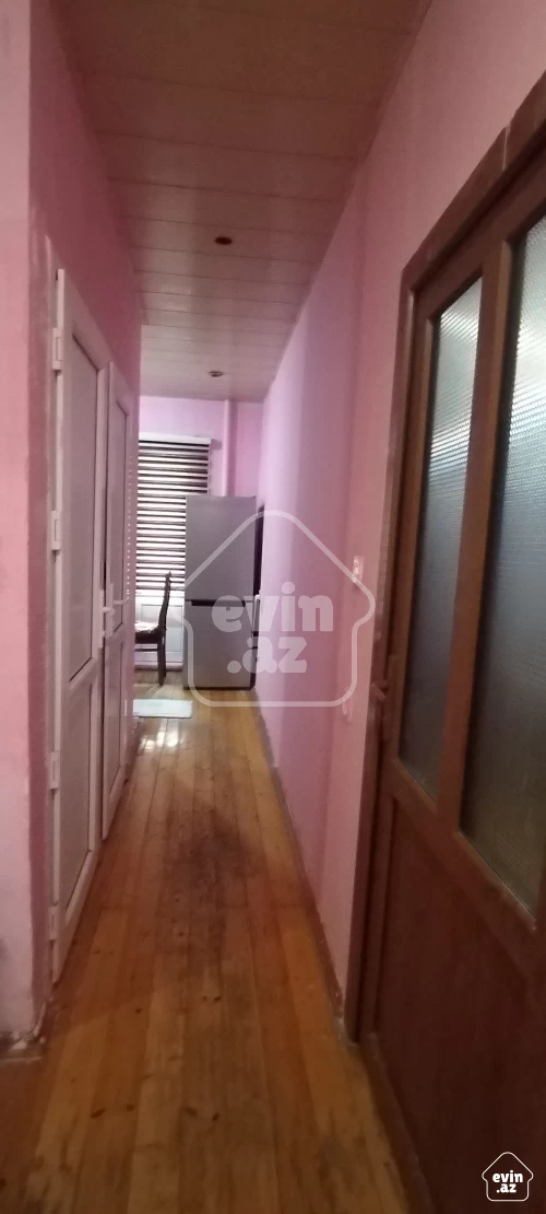 For sale Old building
                                                80 m²,
                                                Ahmedli m/s  (7/13)