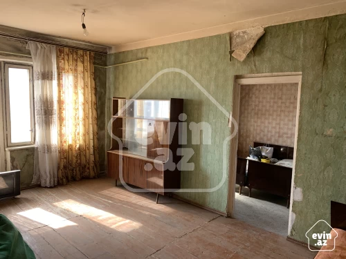 For sale Old building
                                                100 m²,
                                                Qarachukhur  (3/17)