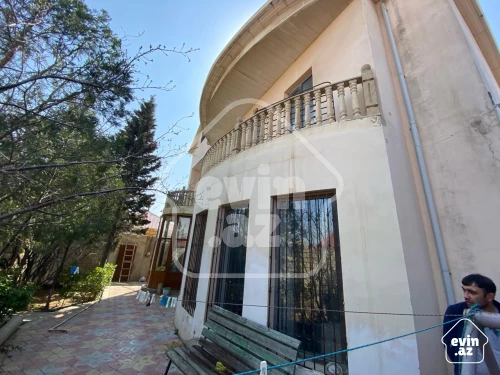 For sale House / villa
                                                250 m²,
                                                Bilajari  (15/30)