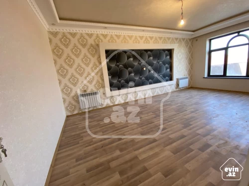 For sale House / villa
                                                250 m²,
                                                Bilajari  (16/30)