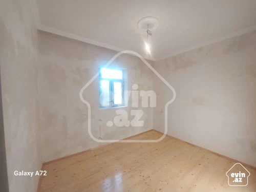 For sale New building
                                                8 m²,
                                                Bina  (6/10)
