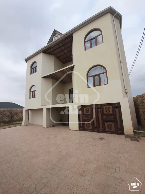For sale House / villa
                                                468 m²,
                                                Mehdiabad  (2/29)