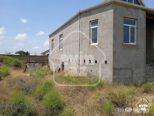 For sale House / villa
                                                130 m²,
                                                Surakhani  (4/4)
