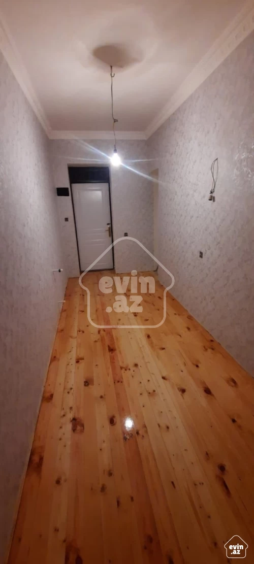 Satılır Ev/villa
                                                184 m²,
                                                Memar Əcəmi m/s  (24/30)