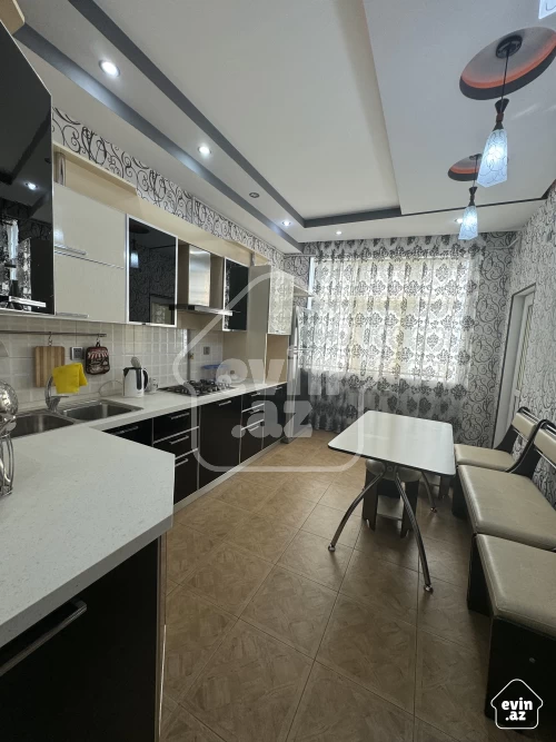 Satılır Yeni tikili
                                                175 m²,
                                                Neftçilər m/s  (14/24)