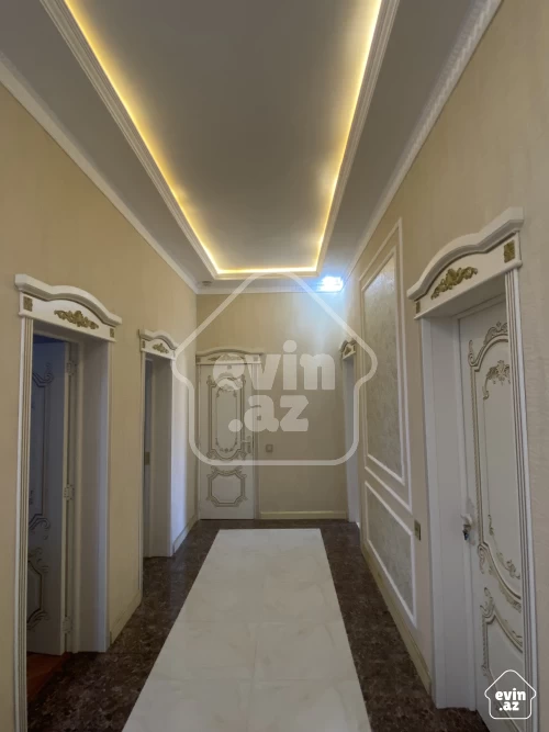 Rent House / villa
                                                200 m²,
                                                Shuvelan  (6/15)