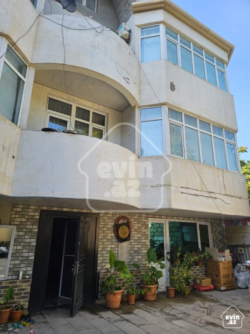 For sale House / villa
                                                390 m²,
                                                Memar Ajami m/s  (2/35)