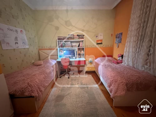 Rent House / villa
                                                150 m²,
                                                Bakikhanov  (24/24)