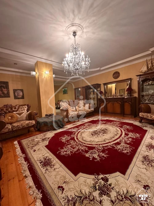Rent House / villa
                                                150 m²,
                                                Bakikhanov  (13/24)