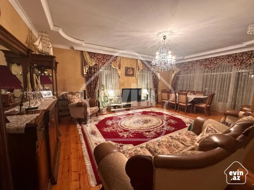 Rent House / villa
                                                150 m²,
                                                Bakikhanov  (17/24)