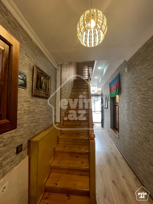 For sale House / villa
                                                210 m²,
                                                Khutor  (9/25)