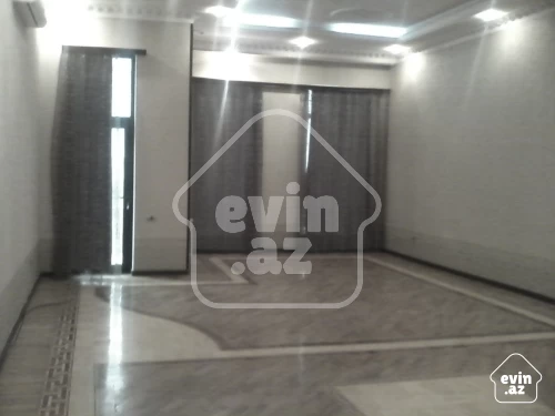 İcarə Ev/villa
                                                1000 m²,
                                                Gənclik m/s  (12/12)