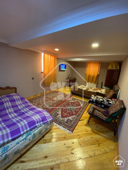 Satılır Ev/villa
                                                300 m²,
                                                Şüvəlan  (20/23)