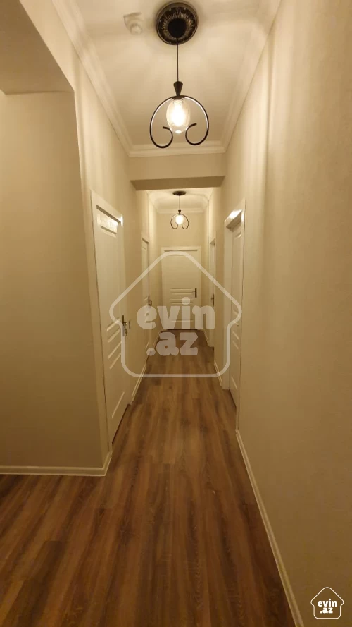İcarə Yeni tikili
                                                85 m²,
                                                İnşaatçılar m/s  (9/19)