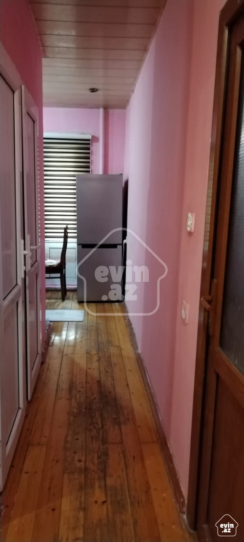For sale Old building
                                                80 m²,
                                                Ahmedli m/s  (2/13)