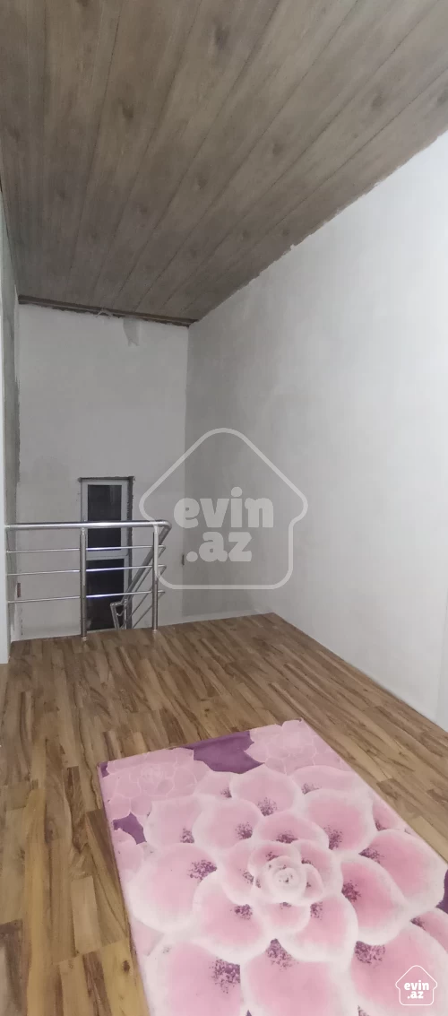 Satılır Bağ evi
                                                160 m²,
                                                Binə  (12/21)