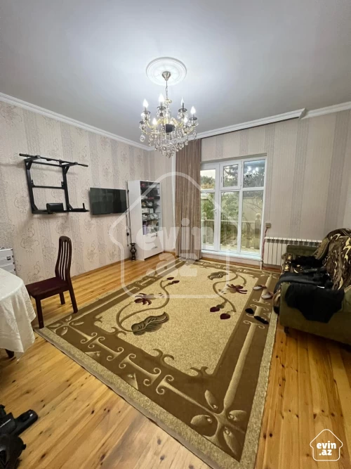Satılır Ev/villa
                                                240 m²,
                                                Qara Qarayev m/s  (4/16)