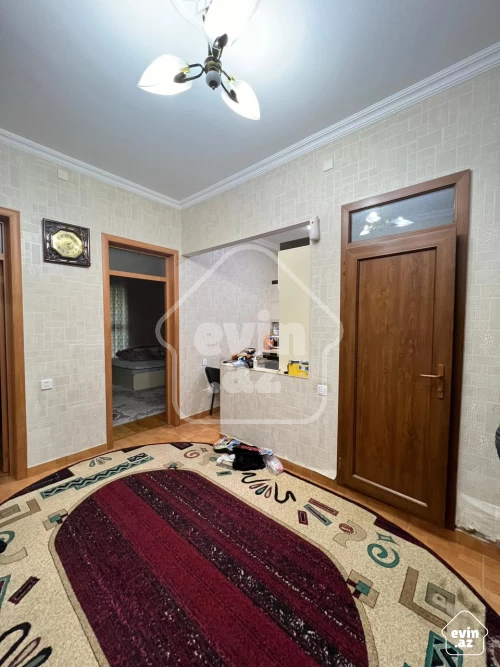 Satılır Ev/villa
                                                240 m²,
                                                Qara Qarayev m/s  (7/16)