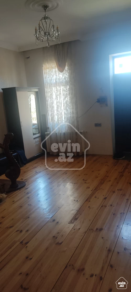 Satılır Ev/villa
                                                150 m²,
                                                Qaraçuxur  (46/50)