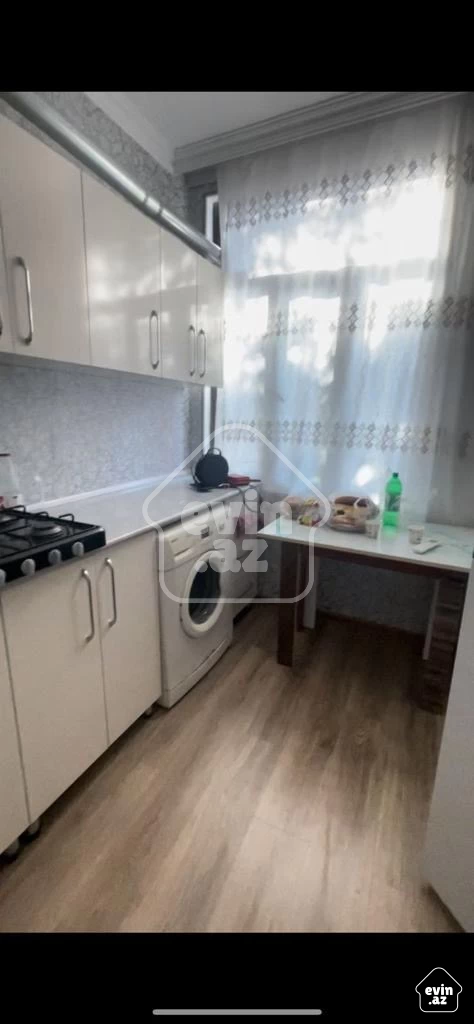 Rent House / villa
                                                100 m²,
                                                Bakikhanov  (4/6)