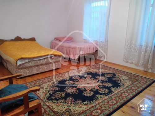 For sale House / villa
                                                200 m²,
                                                Shamakhi ş.
 (9/10)