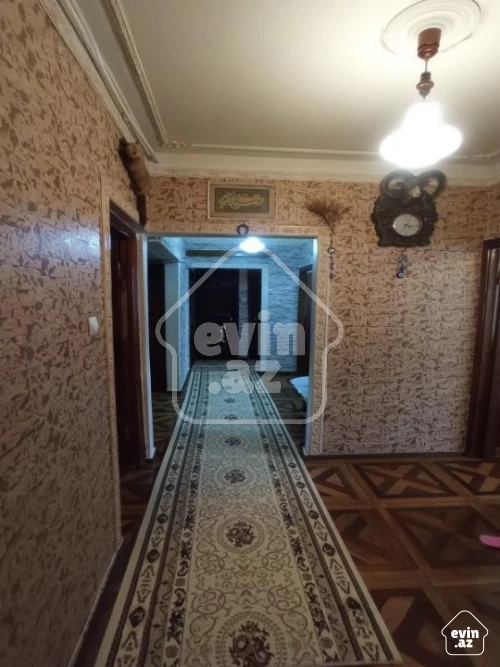 For sale Old building
                                                100 m²,
                                                Ahmedli m/s  (9/18)