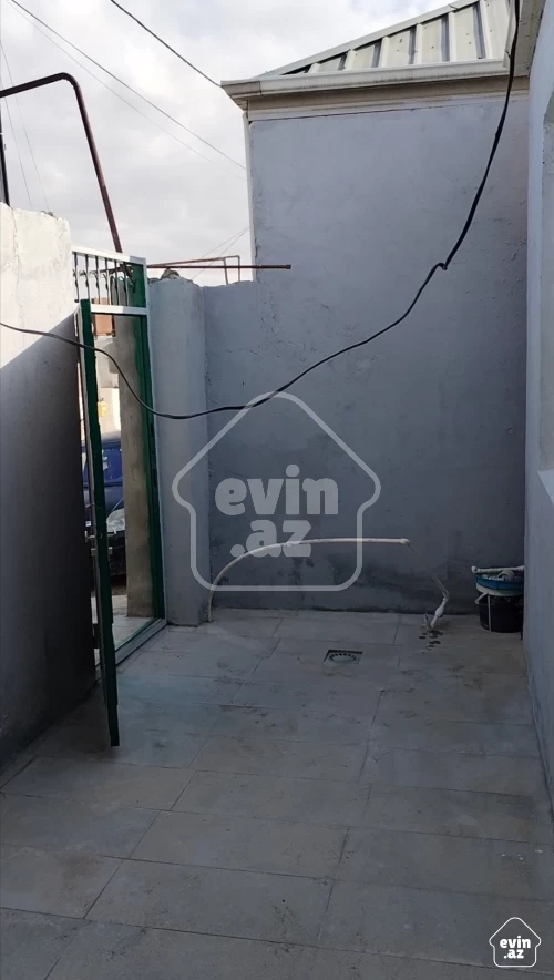 Satılır Ev/villa
                                                70 m²,
                                                Binəqədi  (2/16)