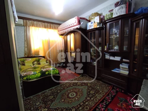 For sale Old building
                                                47 m²,
                                                Yeni Surakhani  (2/4)