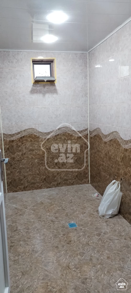 Satılır Ev/villa
                                                70 m²,
                                                Binəqədi  (3/16)