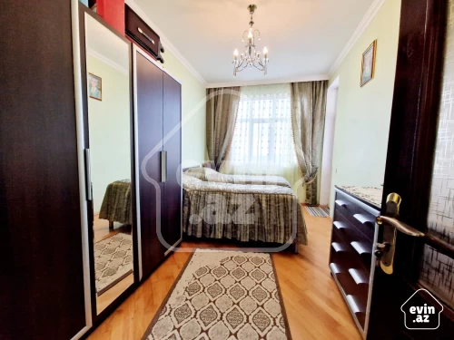 Satılır Yeni tikili
                                                161 m²,
                                                Qara Qarayev m/s  (7/21)