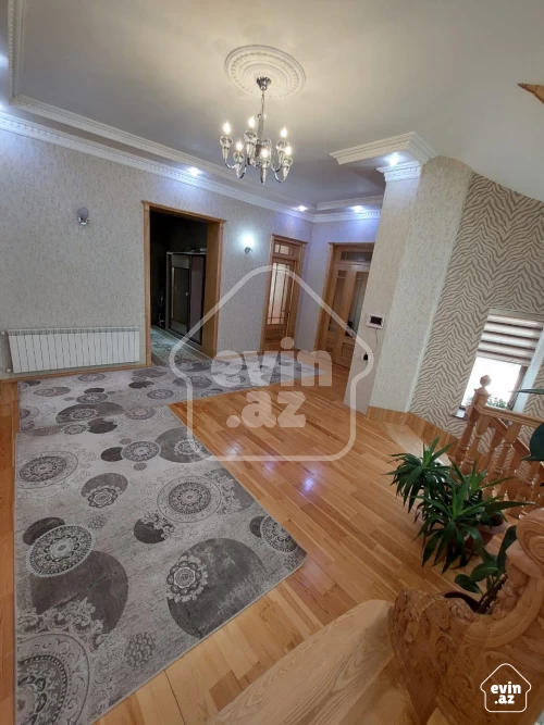 For sale House / villa
                                                650 m²,
                                                Quba ş.
 (6/10)