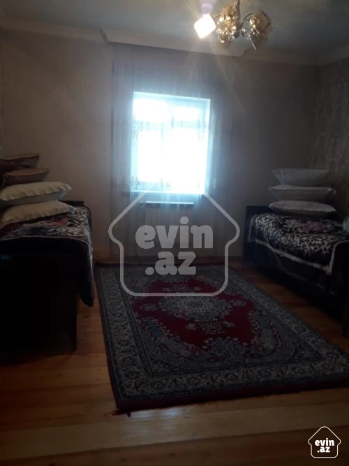 For sale House / villa
                                                140 m²,
                                                Ganja ş.
 (2/4)